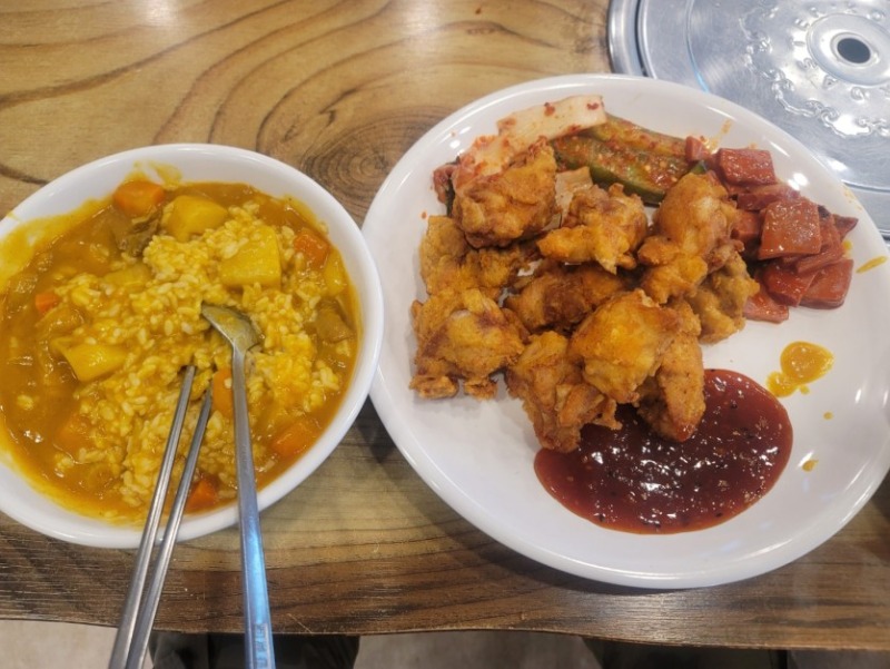 요즘 통 입맛이 없네..소식 합니다_오우 맛은있네여.jpg